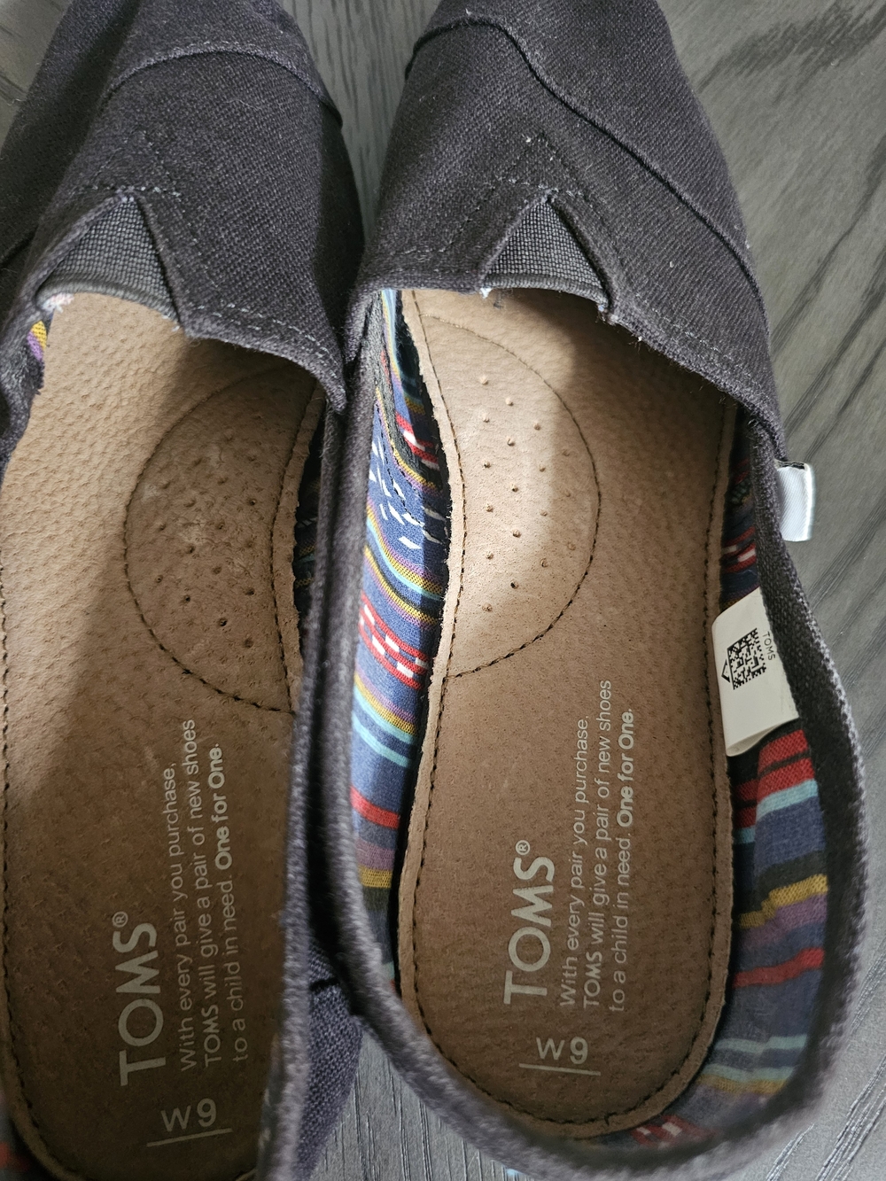 Toms Black Canvas Slip-On Flats with Multicolor Striped Lining - Picture 3 of 4
